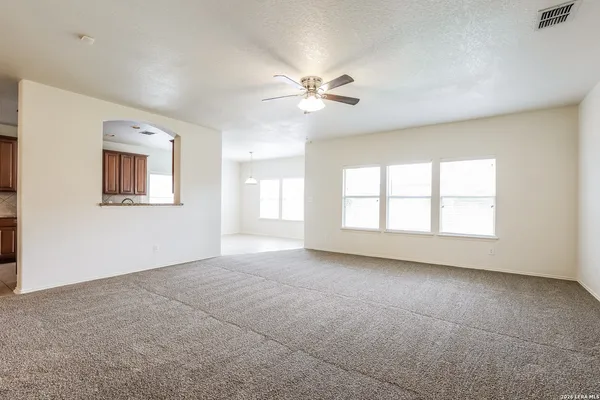 $350,000 | 6802 Foster Fields, Converse, TX 78109