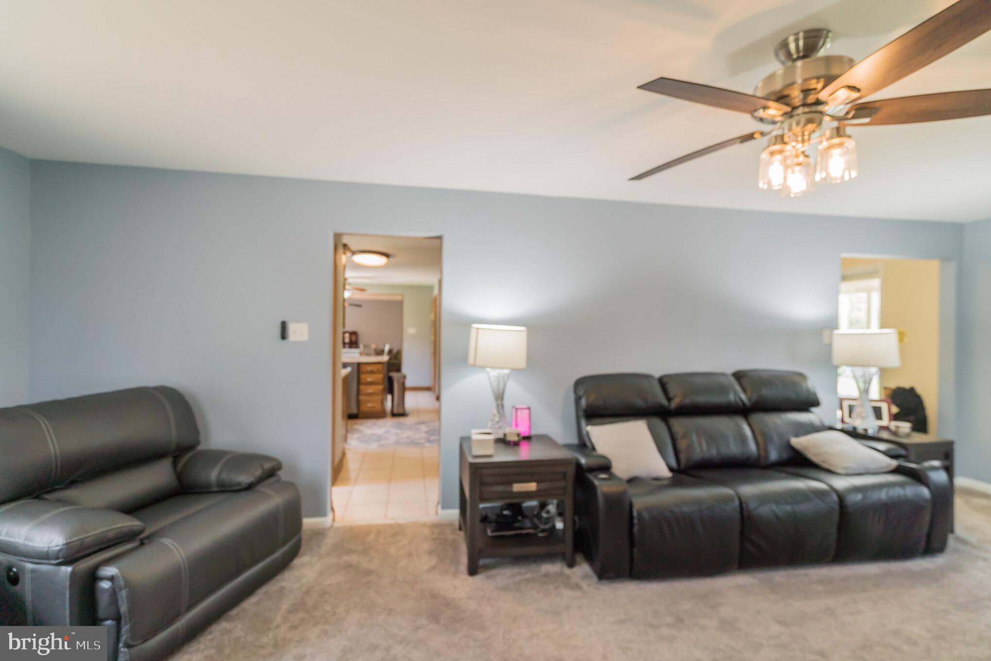 41 Cepp Road Perkiomenville, PA 18074 - Photo 12 of 30 living room