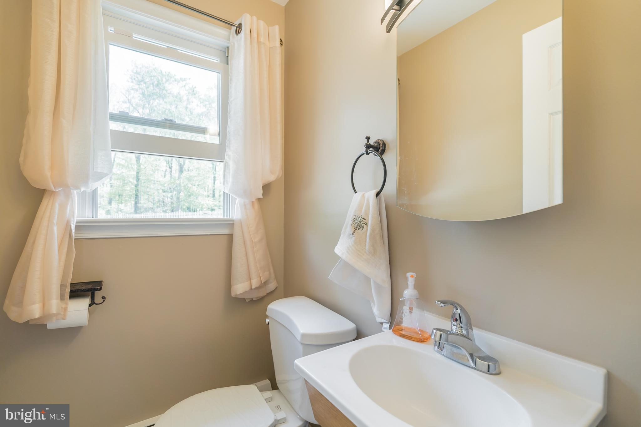 41 Cepp Road Perkiomenville, PA 18074 - Photo 18 of 30 1/2 bath