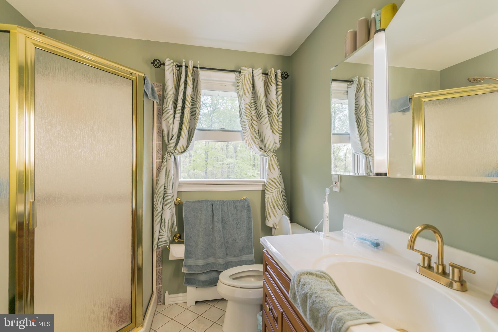 41 Cepp Road Perkiomenville, PA 18074 - Photo 23 of 30 master bathroom