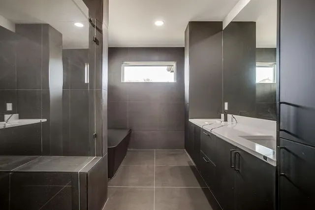 $10,000 | 6301 Tiffany Oaks Lane, Arlington, TX 76016