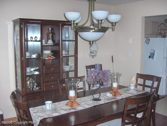 1795 Pine Ridge Drive West Bushkill, PA 18324 - Photo 4 of 6 Dining Room