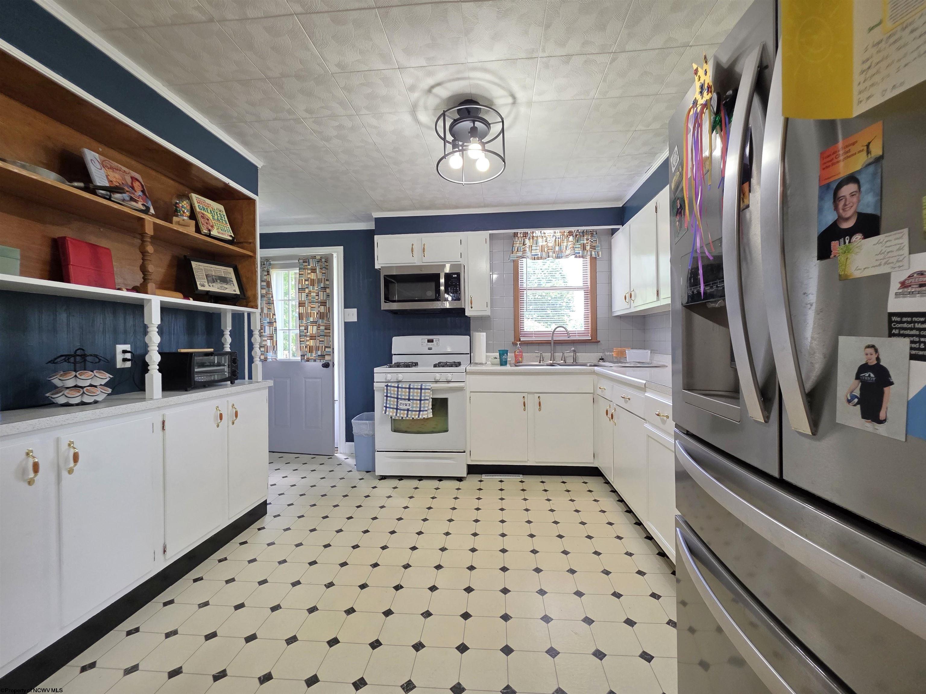 2222 Pleasant Valley Road Fairmont, WV 26554 - Photo 15 of 38 Gallery Image 15