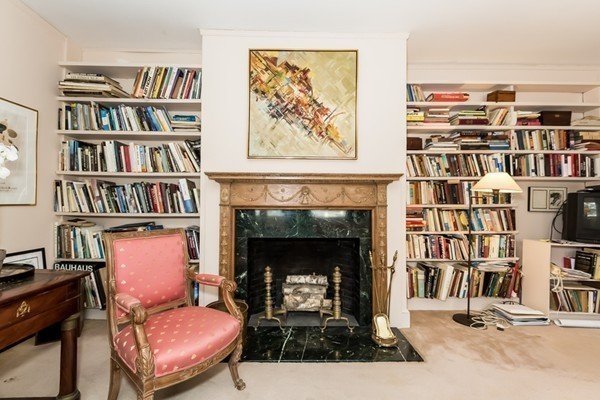 24 Old Neck Road Manchester, MA 01944 - Photo 3 of 20 Gallery Image 3
