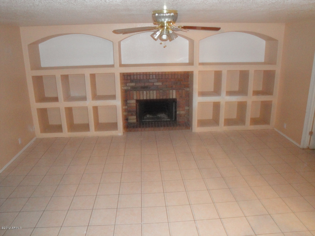 8750 West Ocotillo Road Glendale, AZ 85305 - Photo 4 of 11 Family room