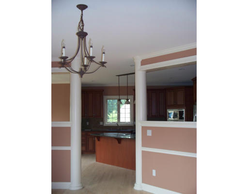 37 Longfellow Road Holyoke, MA 01040 - Photo 8 of 14