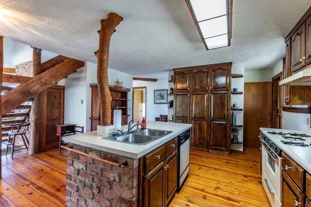 $475,000 | 425 Running Deer Lane, Murphy, NC 28906