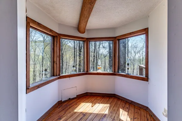 $475,000 | 425 Running Deer Lane, Murphy, NC 28906