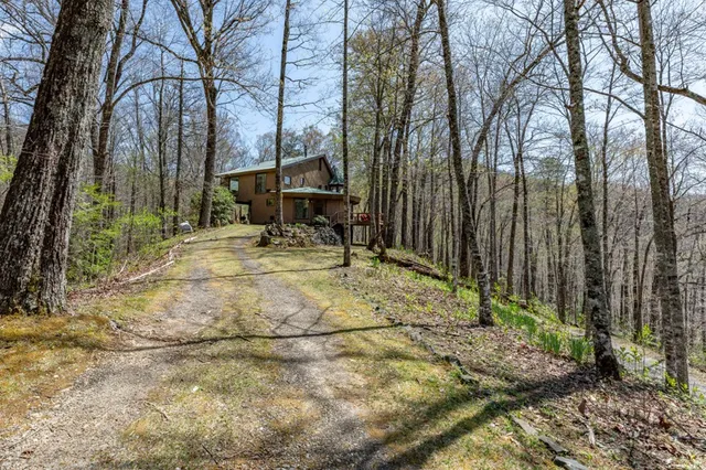 $475,000 | 425 Running Deer Lane, Murphy, NC 28906