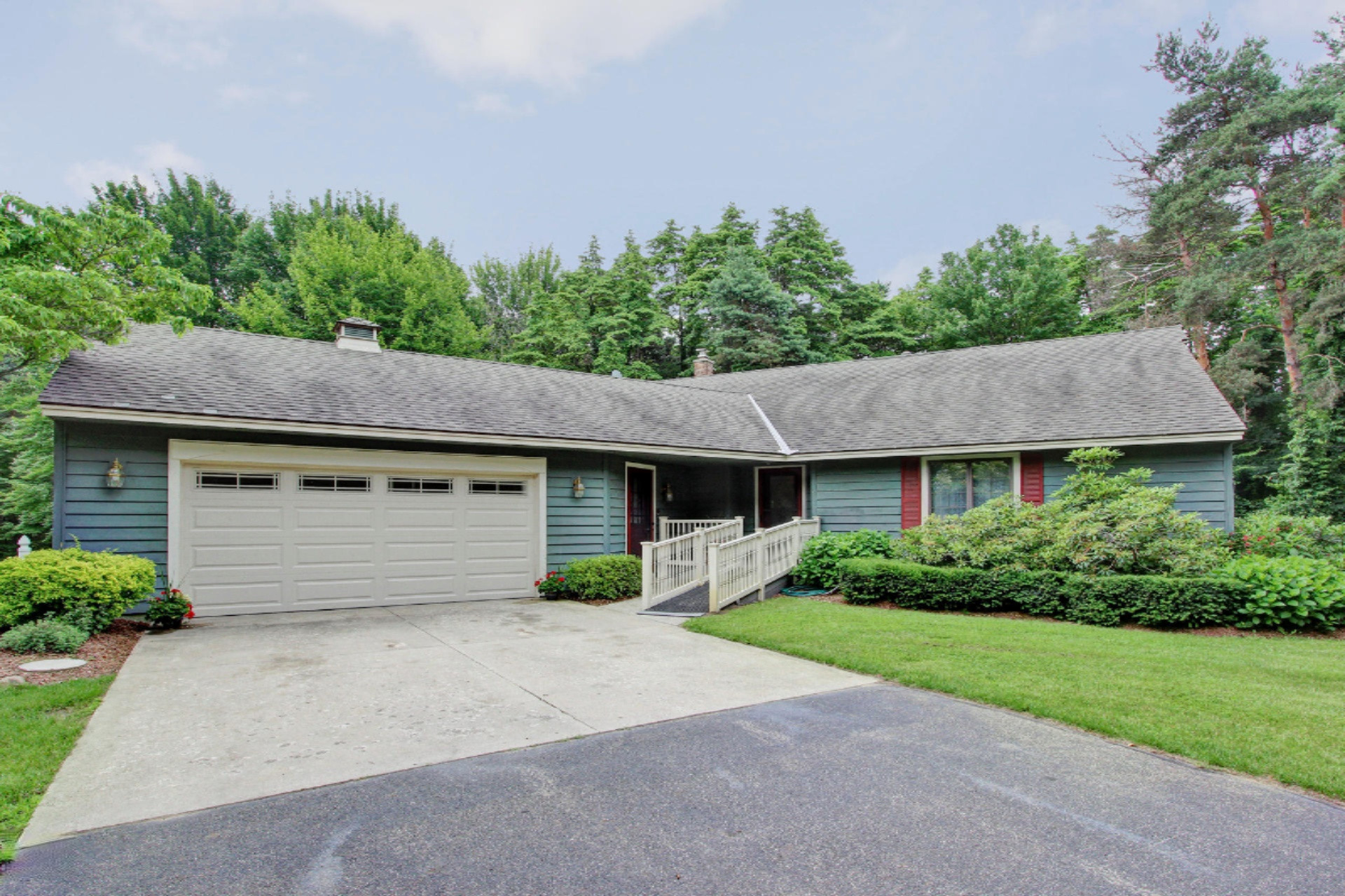 4217 Beeline Road Holland, MI 49423 - Photo 1 of 43 1