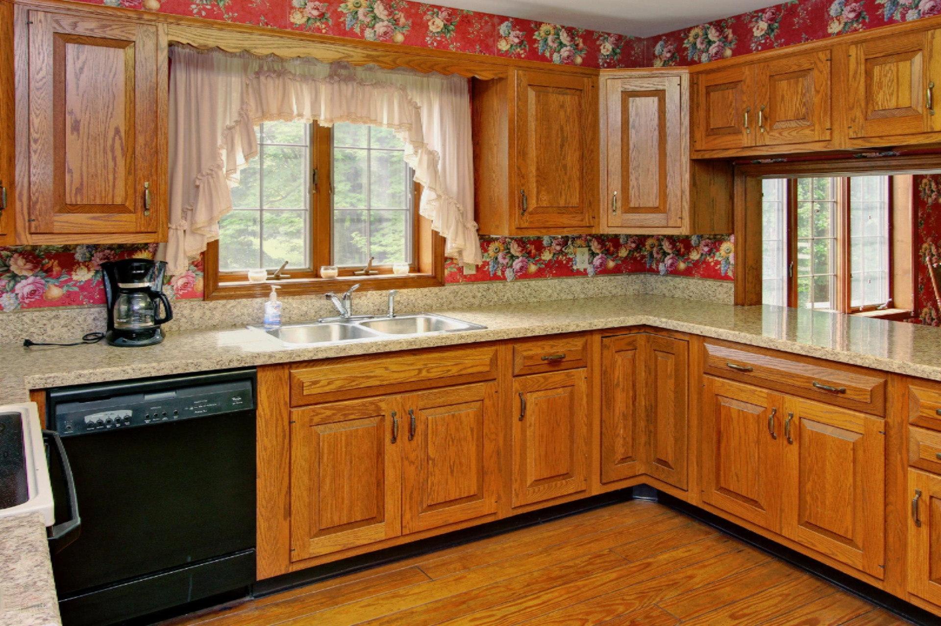 4217 Beeline Road Holland, MI 49423 - Photo 13 of 43 5a