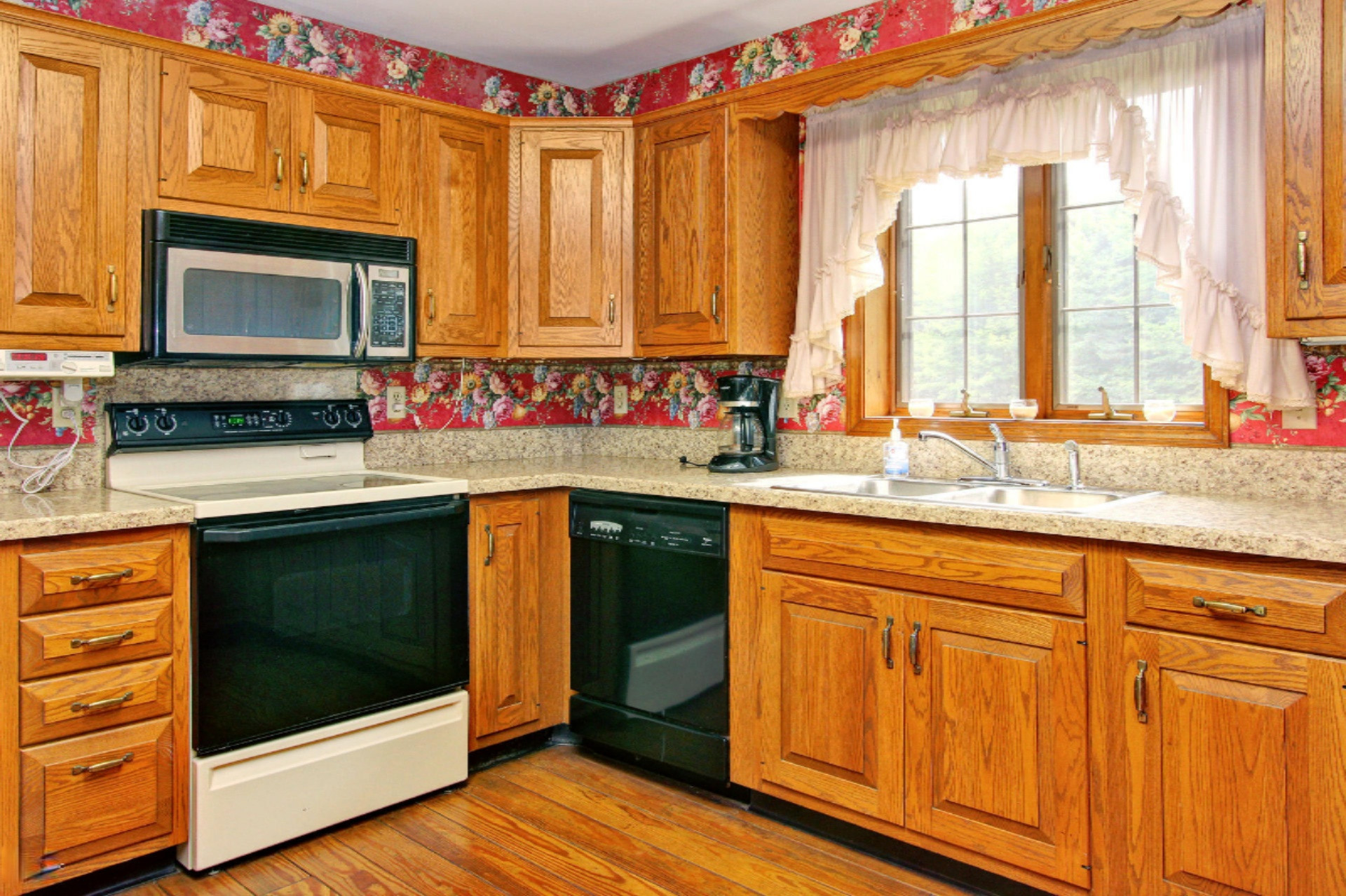 4217 Beeline Road Holland, MI 49423 - Photo 14 of 43 6