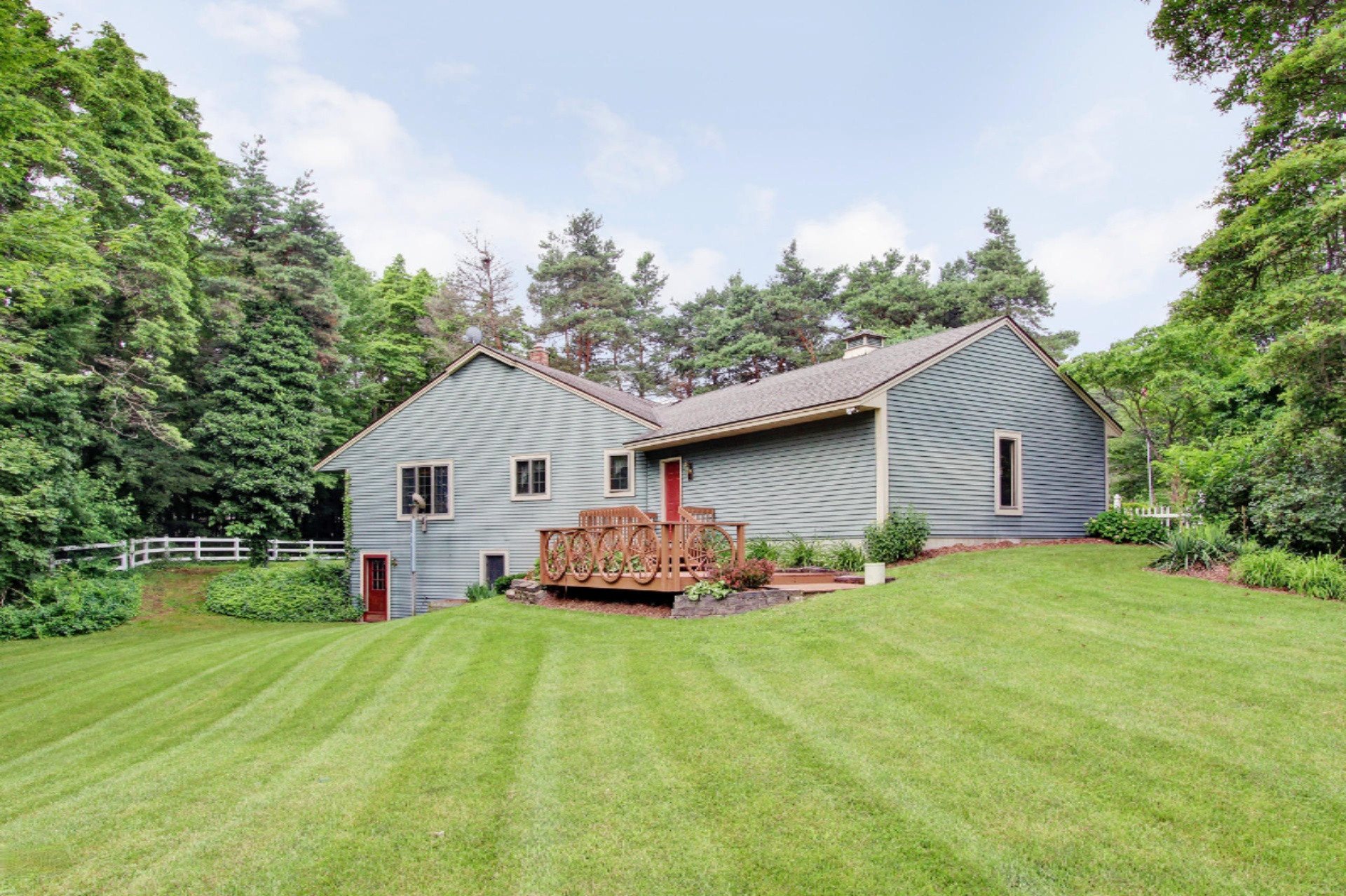 4217 Beeline Road Holland, MI 49423 - Photo 39 of 43 29