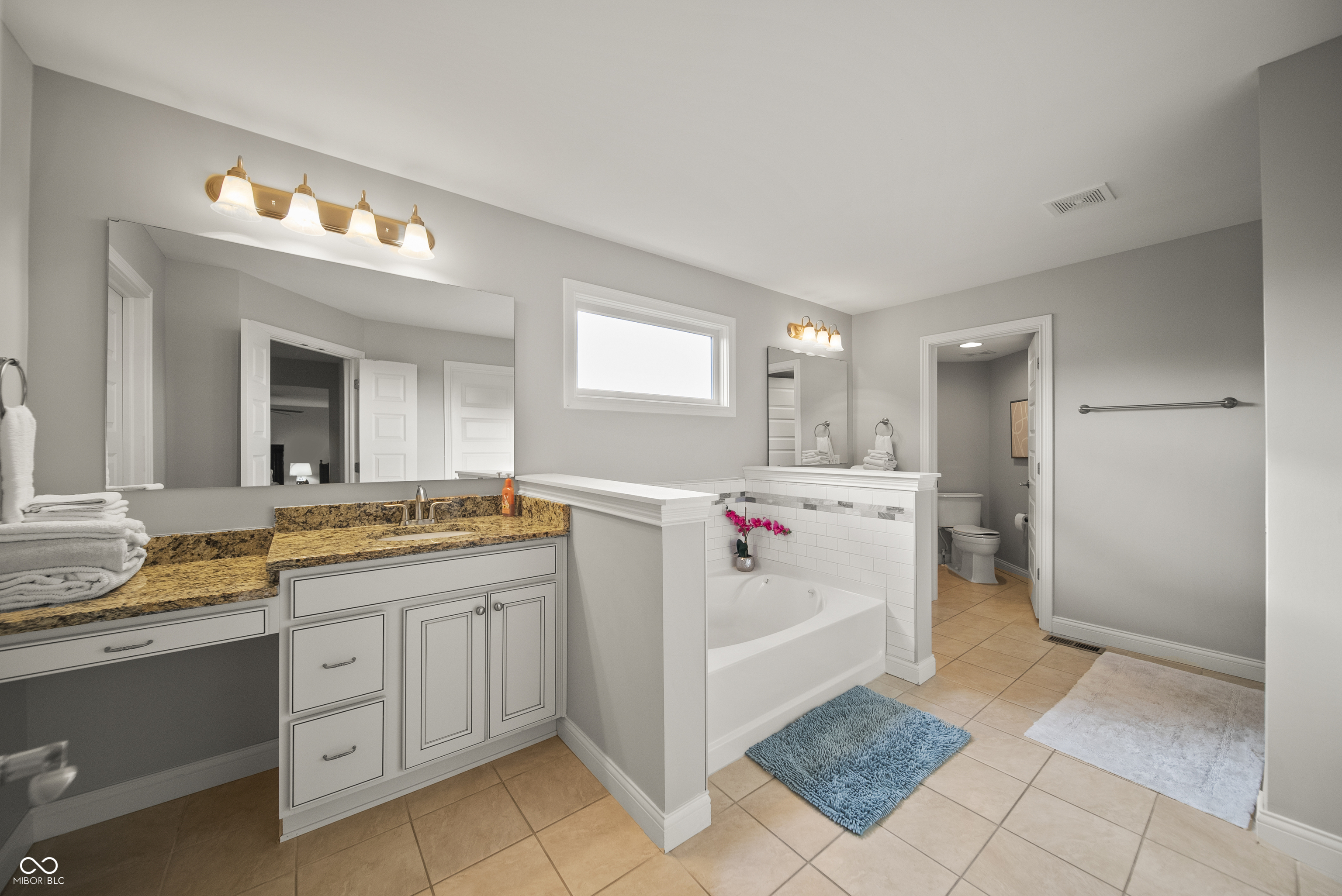 10599 Geist View Drive Fishers, IN 46055 - Photo 16 of 58