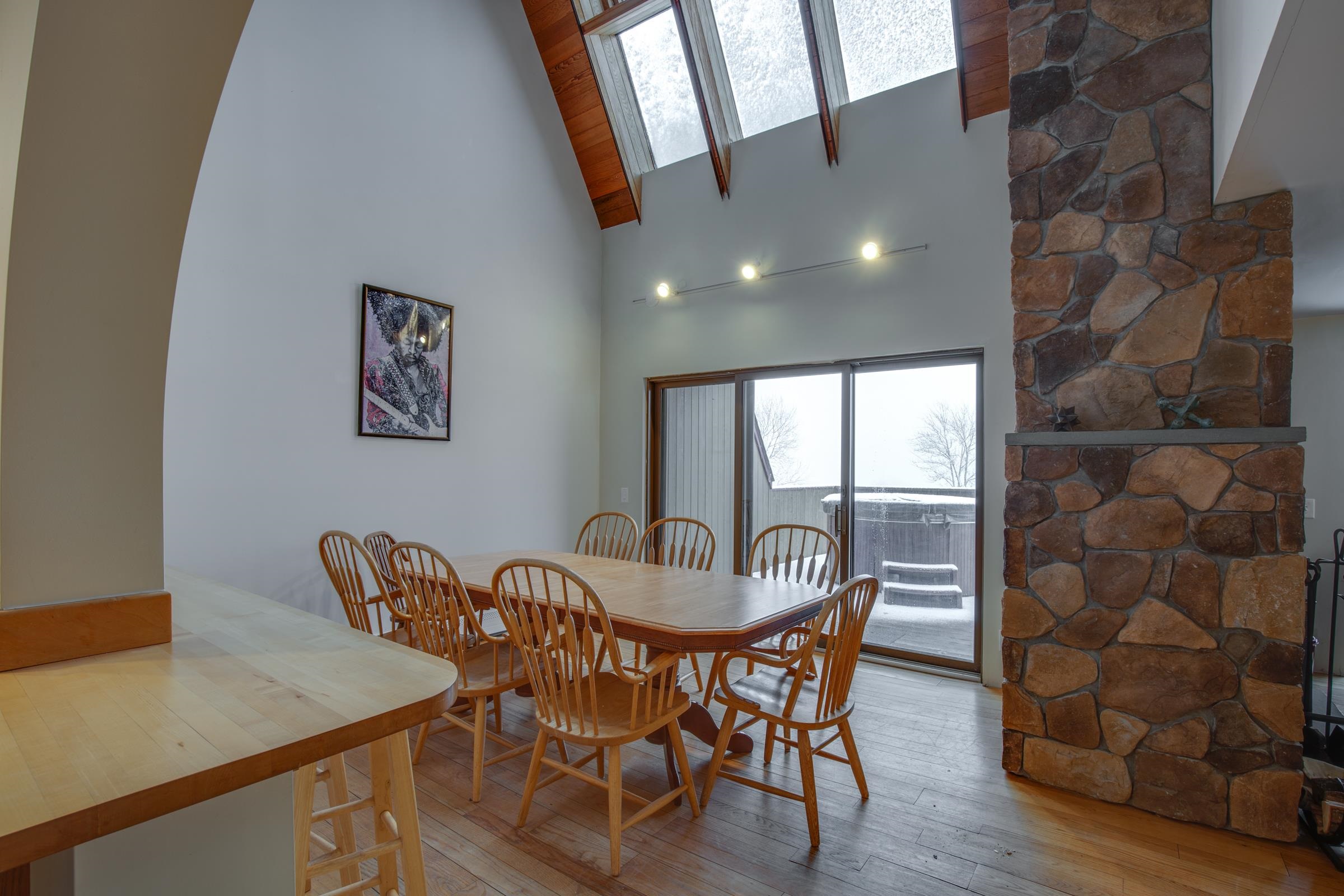 394 Winterberry Road, Unit 2 Killington, VT 05751 - Photo 4 of 40