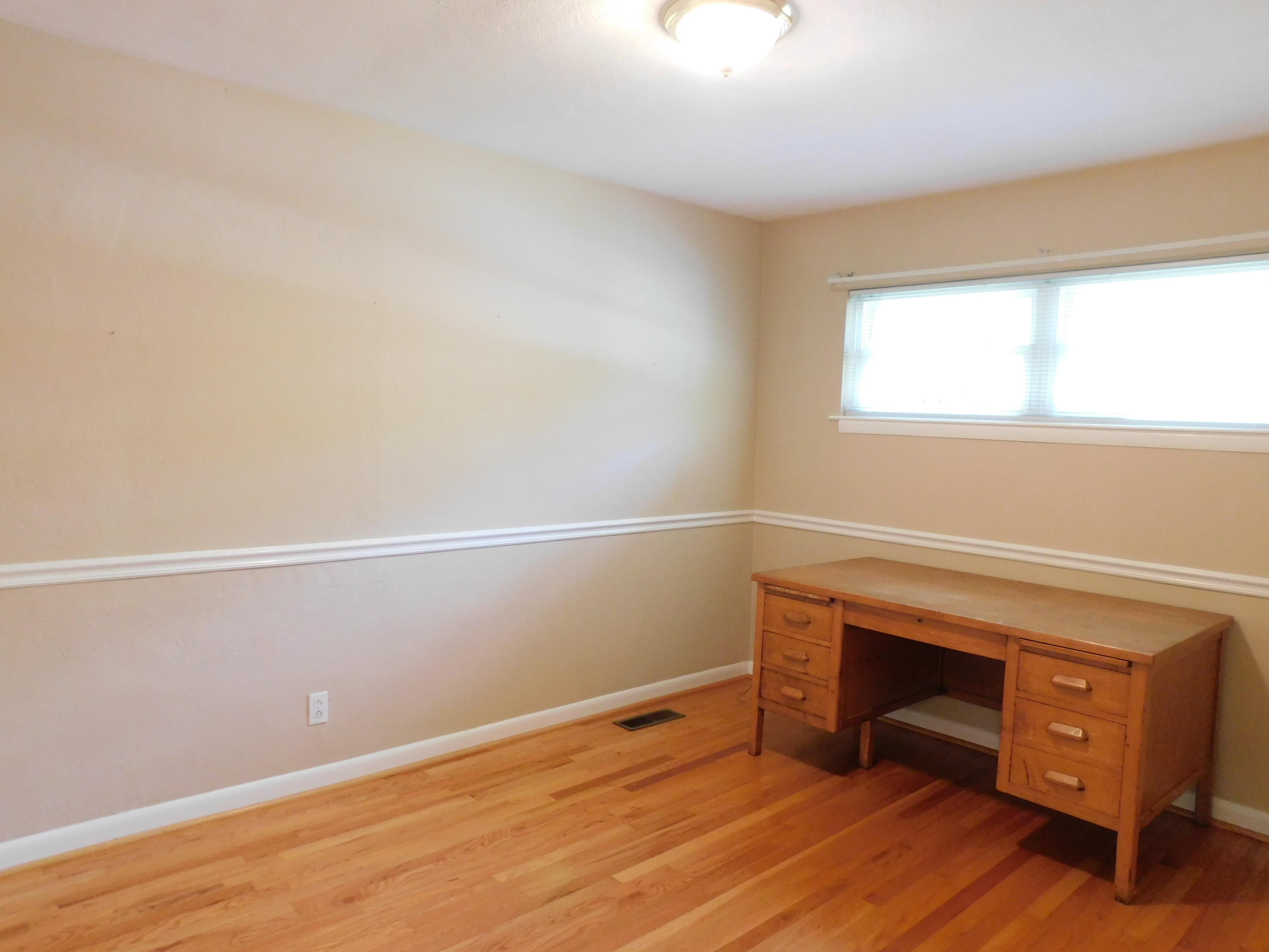 4713 Eldridge Road Hixson, TN 37343 - Photo 13 of 31 10 BEDROOM 2