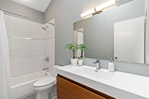 $1,250,000 | 435 Alberto Way, Unit 2, Los Gatos, CA 95032