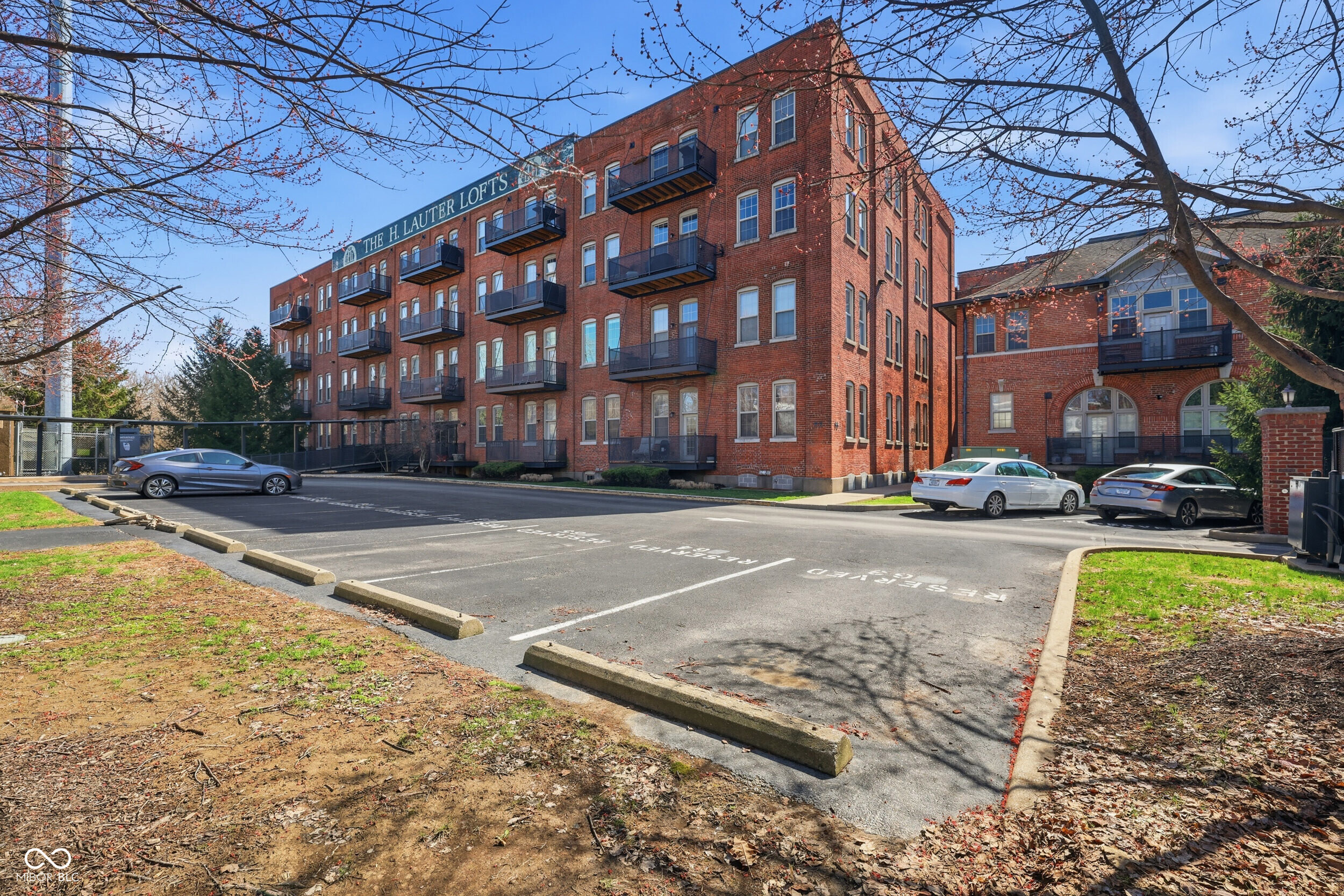 55 South Harding Street, Unit 208 Indianapolis, IN 46222 - Photo 2 of 24