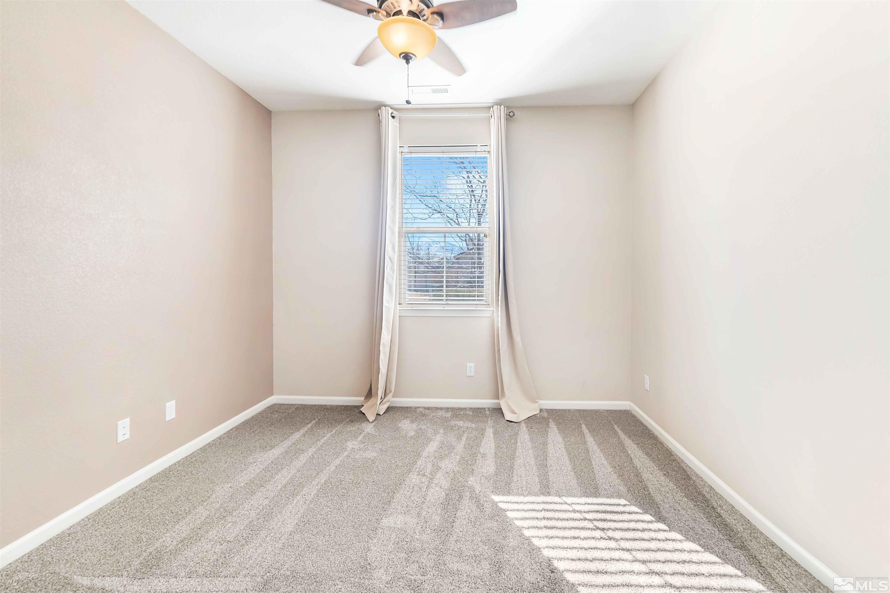 10790 Cedar Rock Drive Reno, NV 89521 - Photo 14 of 34 a view of an empty room