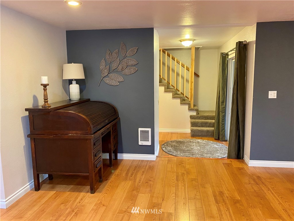 3070 Pershing Way Longview, WA 98632 - Photo 13 of 31 Gallery Image 13