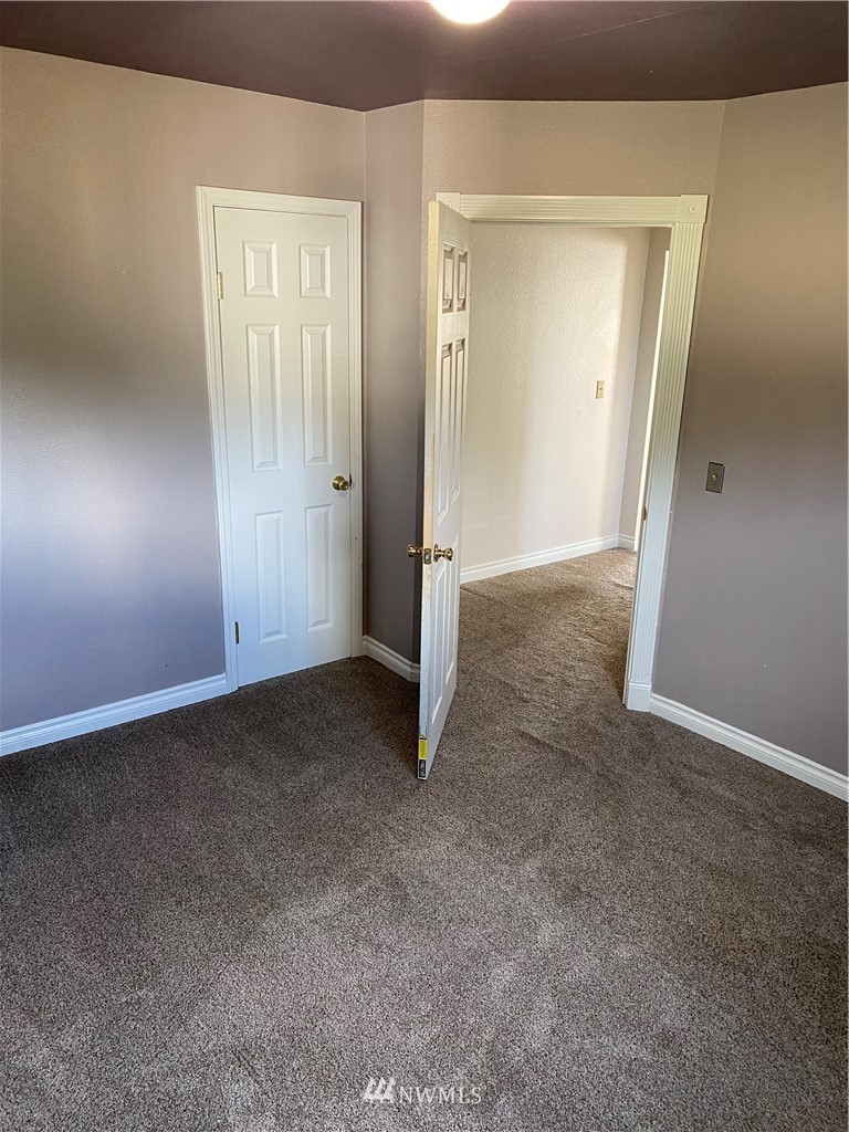 3070 Pershing Way Longview, WA 98632 - Photo 15 of 31 Gallery Image 15