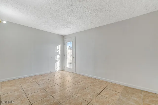 $1,790 | 5813 West Balzar Avenue, Las Vegas, NV 89108