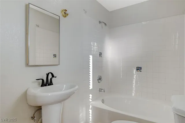 $1,790 | 5813 West Balzar Avenue, Las Vegas, NV 89108