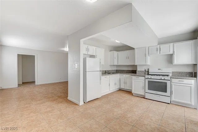 $1,790 | 5813 West Balzar Avenue, Las Vegas, NV 89108