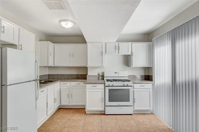 $1,790 | 5813 West Balzar Avenue, Las Vegas, NV 89108