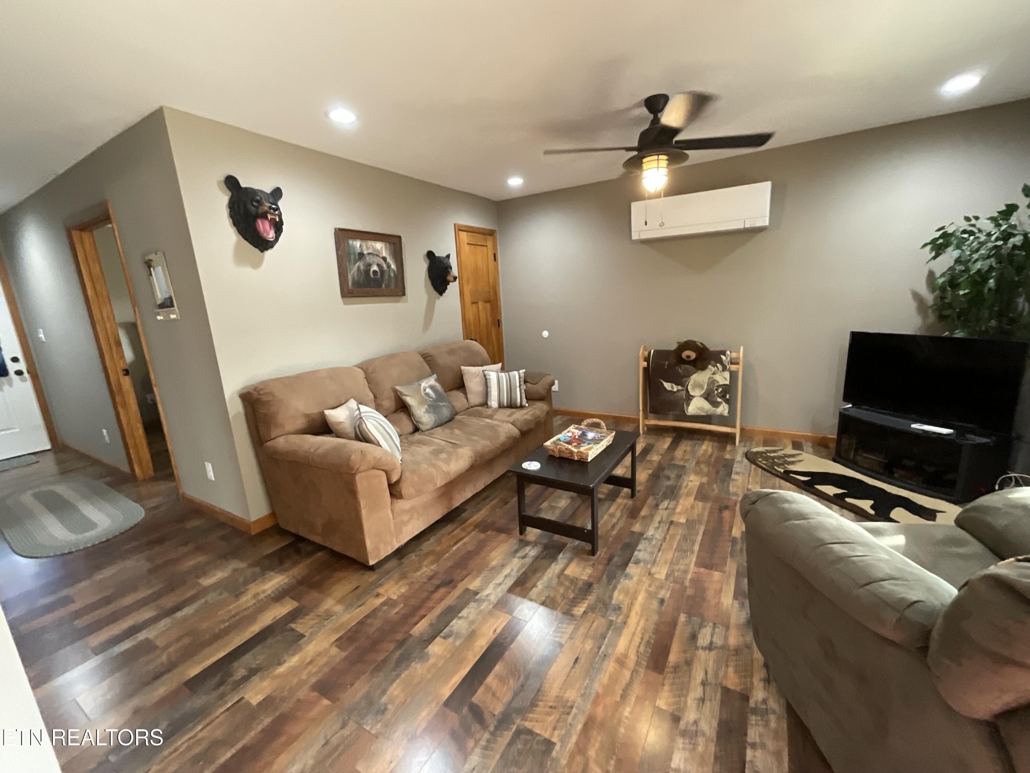 155 Broyles Road Spring City, TN 37381 - Photo 8 of 13 Gallery Image 8