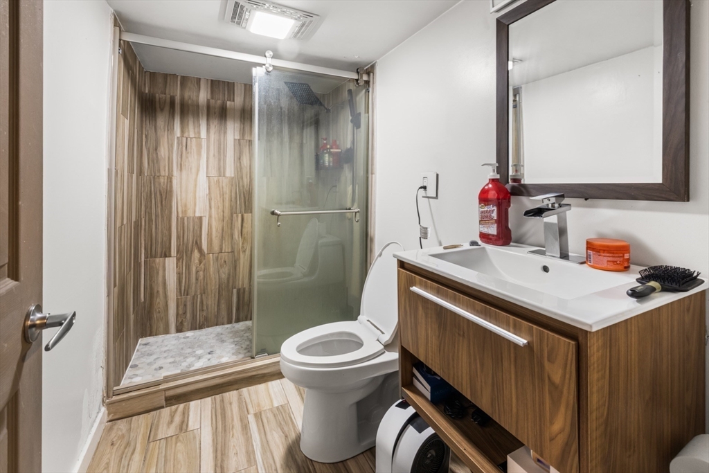 218 Warren Street Watertown, MA 02472 - Photo 29 of 33