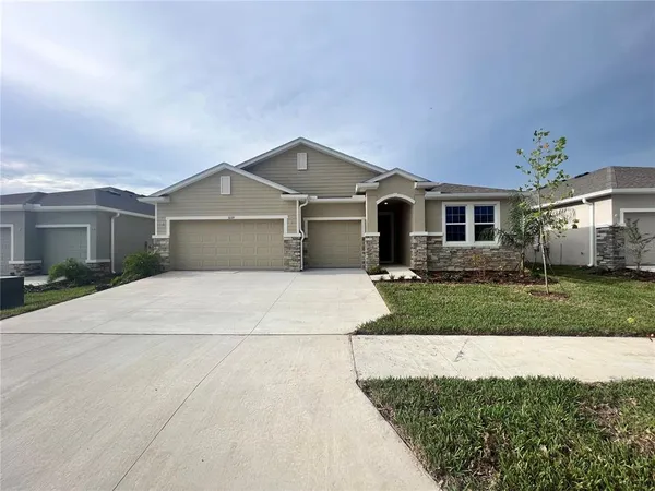 $3,300 | 32219 Conchshell Sail Street, Wesley Chapel, FL 33545