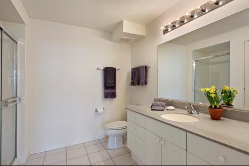 800 Elgin Road, Unit 1310 Evanston, IL 60201 - Photo 8 of 9