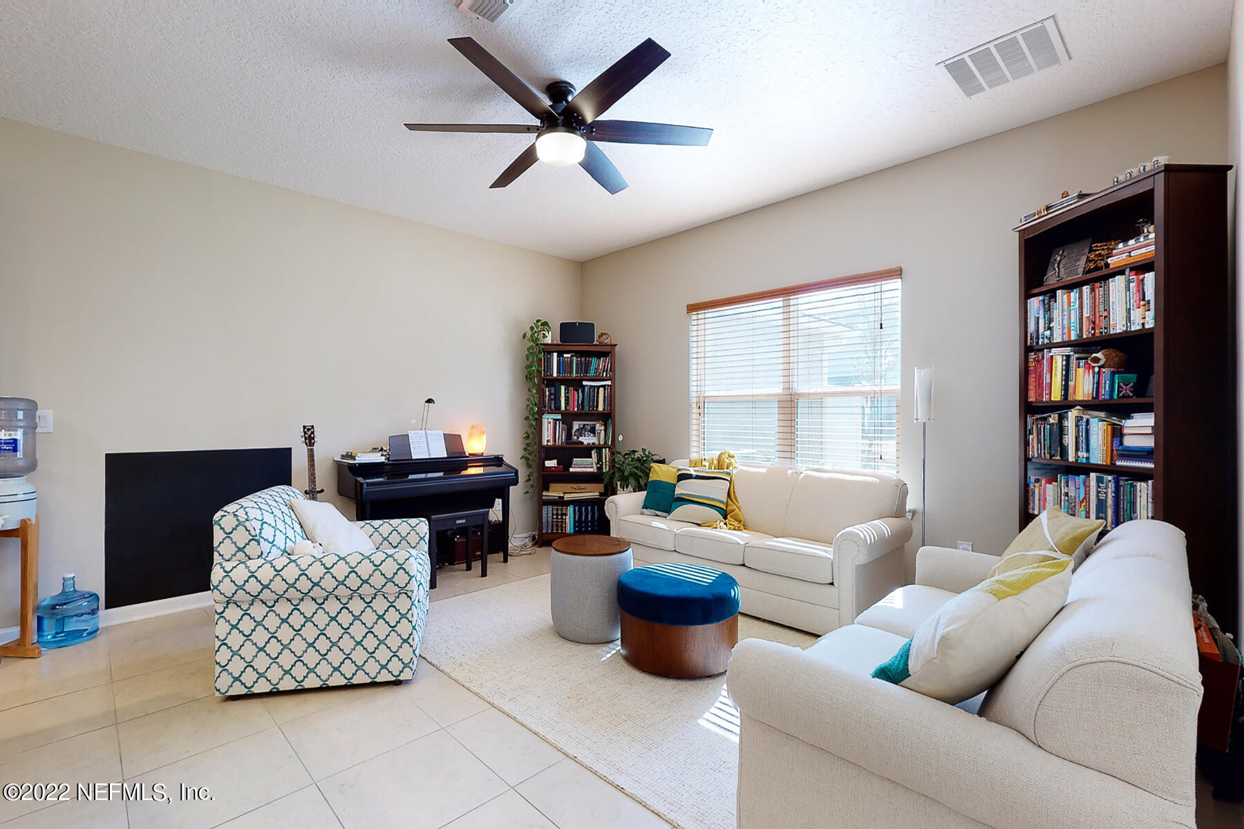 3191 Chestnut Ridge Way Orange Park, FL 32065 - Photo 4 of 35 Living Rm a