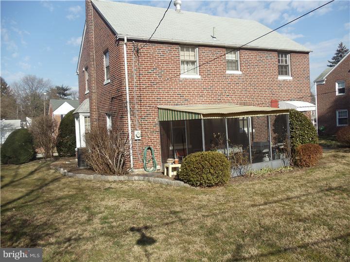 122 Dewey Road Cheltenham, PA 19012 - Photo 4 of 25 Gallery Image 4