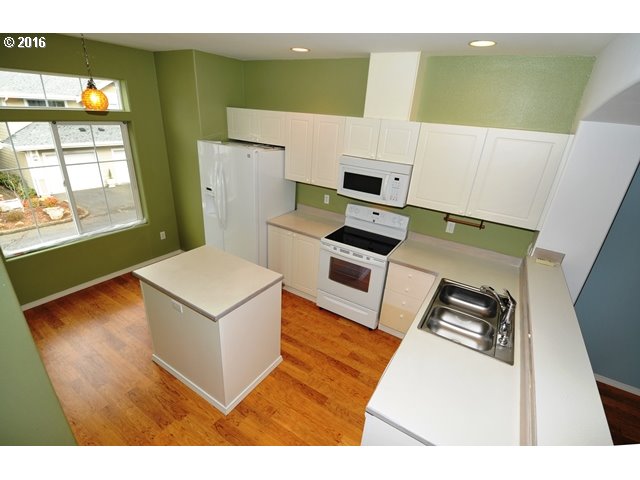 14363 Southwest Barrows Road Beaverton, OR 97007 - Photo 9 of 18 Gallery Image 9