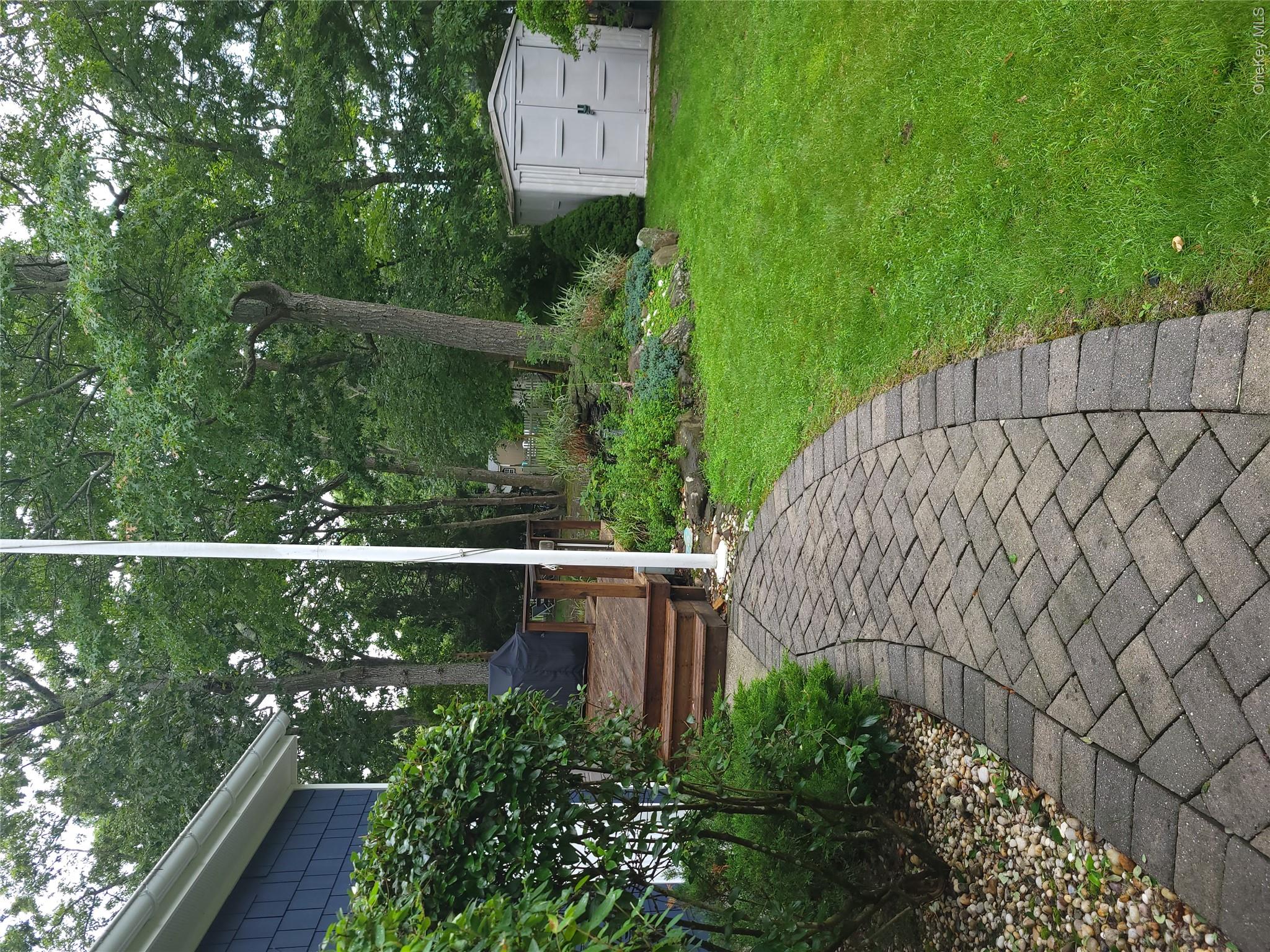 67 Wakeman Road Hampton Bays, NY 11946 - Photo 2 of 19