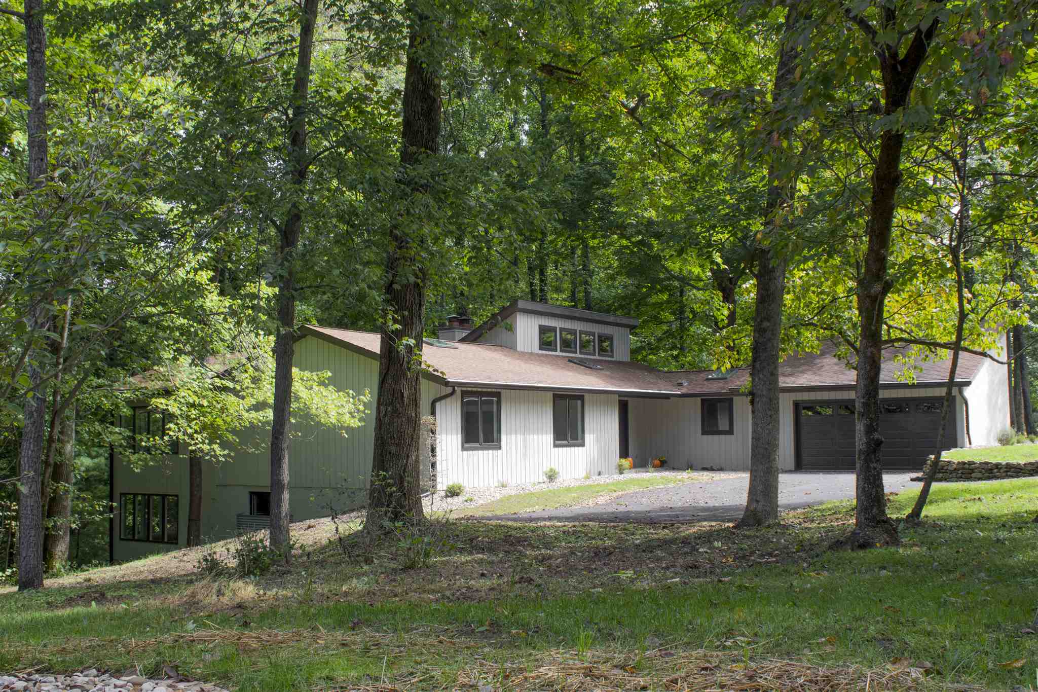 4401 East Trailridge Road Bloomington, IN 47408 - Photo 1 of 36 Gallery Image 1