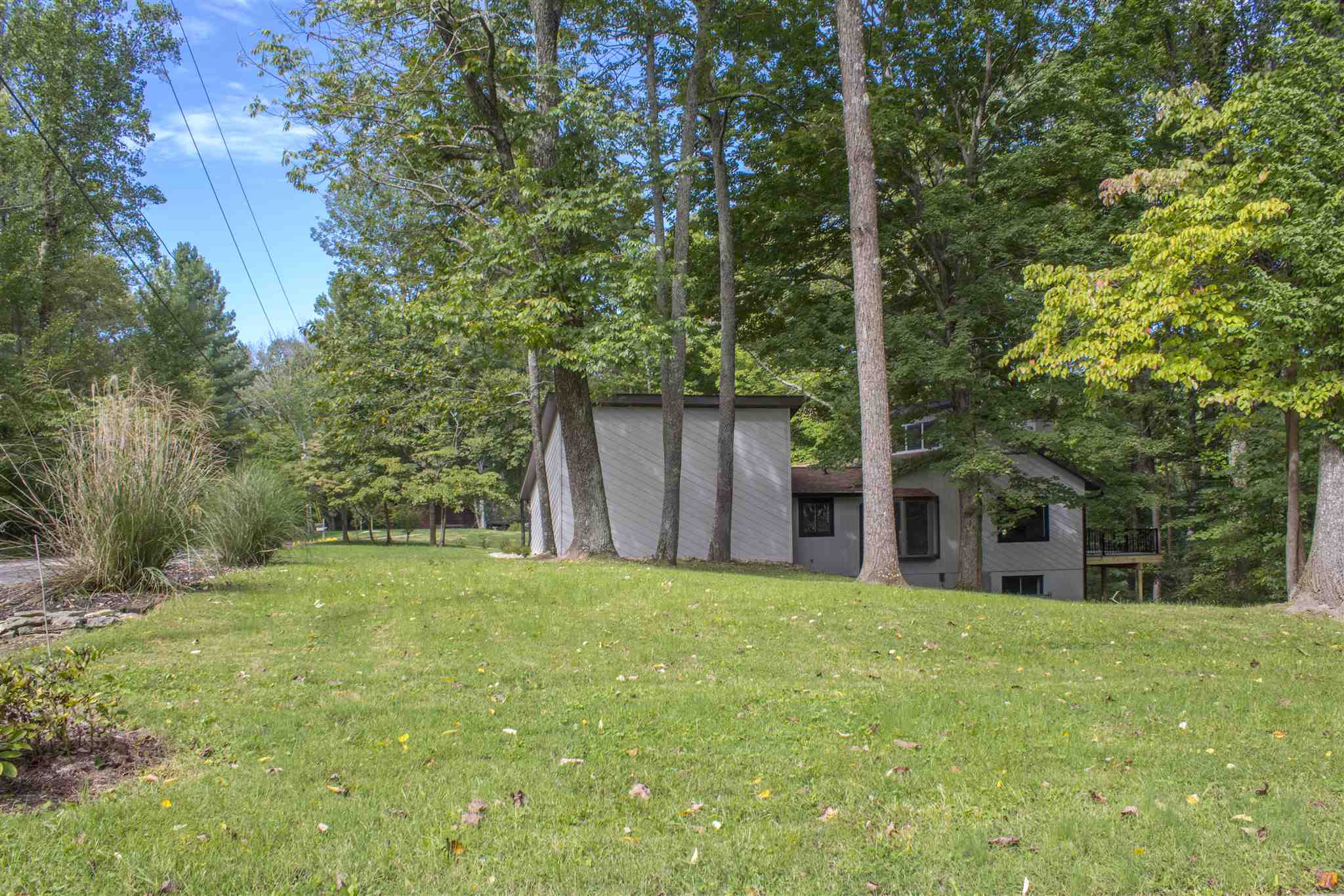 4401 East Trailridge Road Bloomington, IN 47408 - Photo 3 of 36 Gallery Image 3