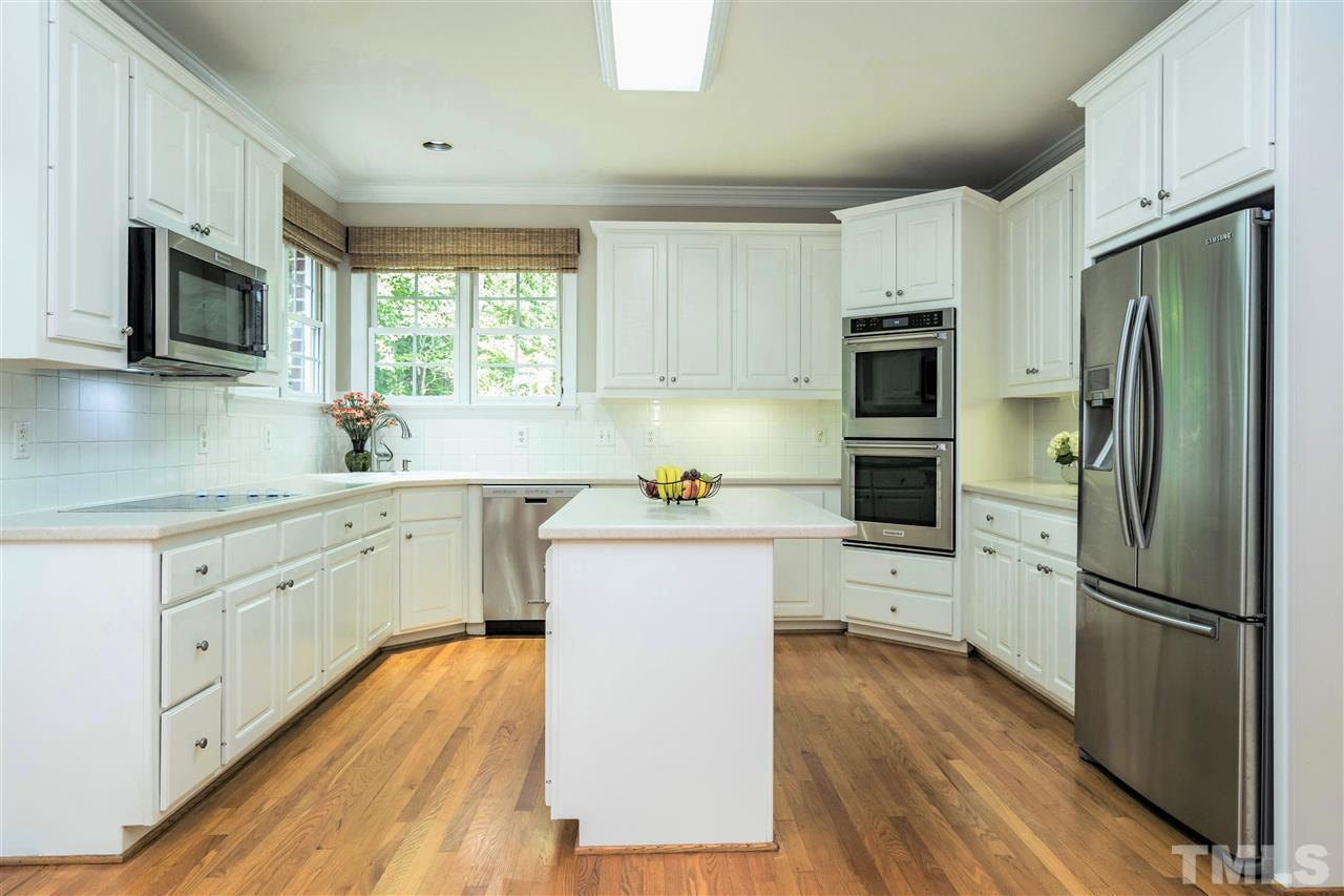 207 Chiselhurst Way Cary, NC 27513 - Photo 12 of 30 Gallery Image 12