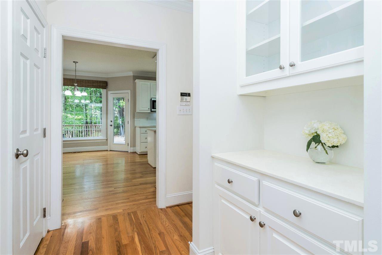 207 Chiselhurst Way Cary, NC 27513 - Photo 15 of 30 Gallery Image 15