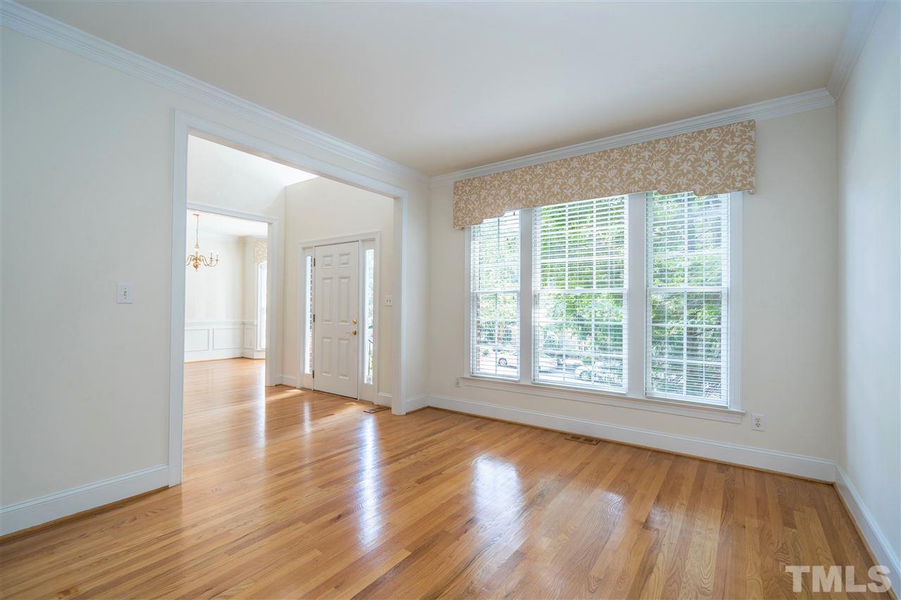 207 Chiselhurst Way Cary, NC 27513 - Photo 16 of 30 Gallery Image 16