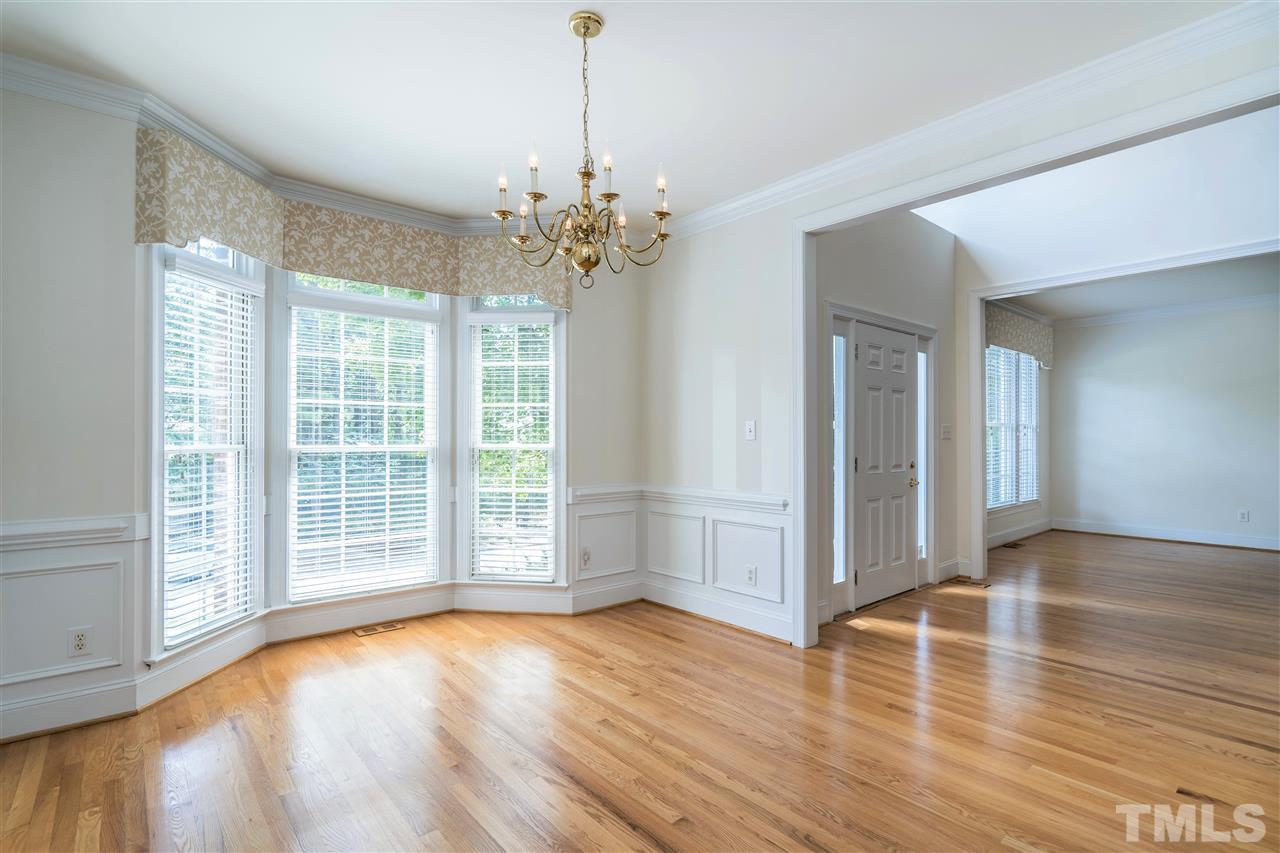 207 Chiselhurst Way Cary, NC 27513 - Photo 3 of 30 Gallery Image 3