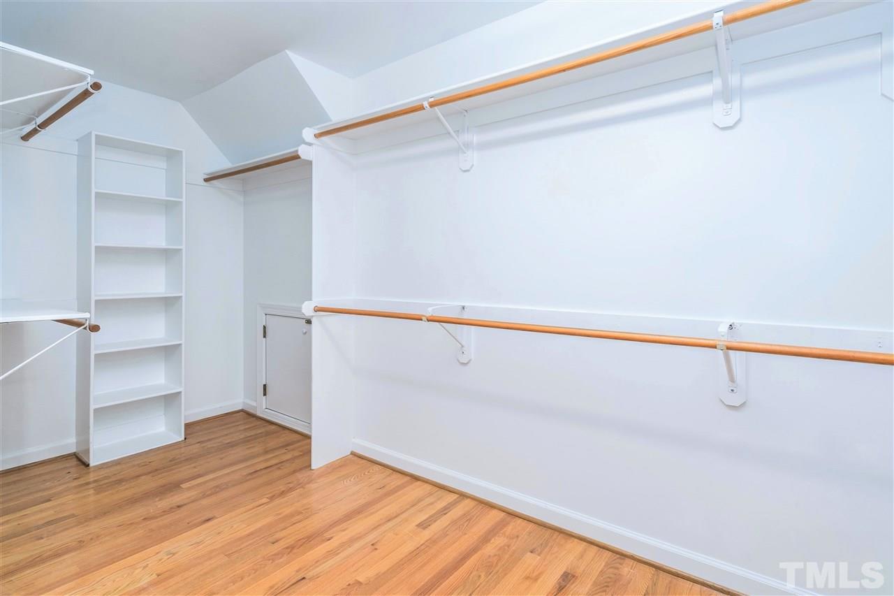 207 Chiselhurst Way Cary, NC 27513 - Photo 21 of 30 Gallery Image 21