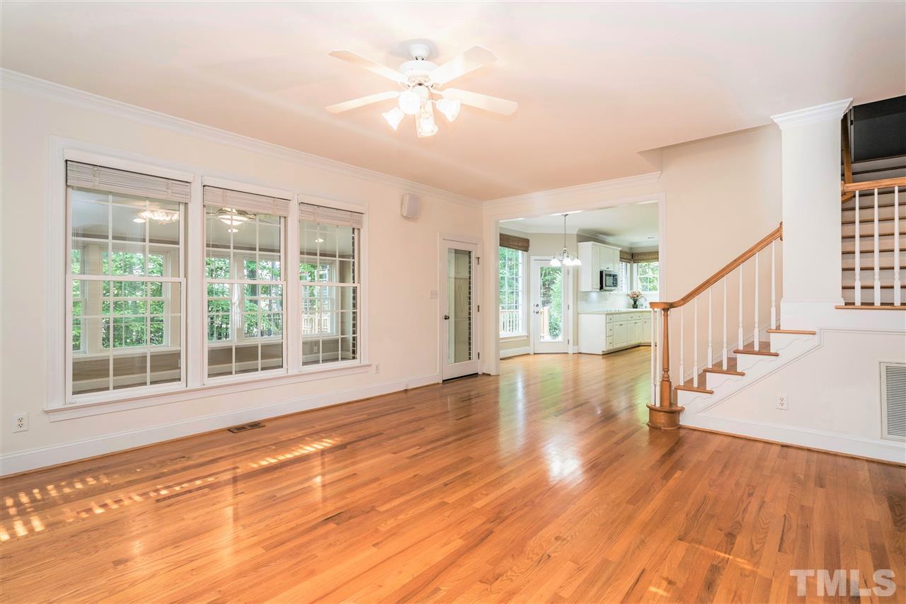 207 Chiselhurst Way Cary, NC 27513 - Photo 8 of 30 Gallery Image 8