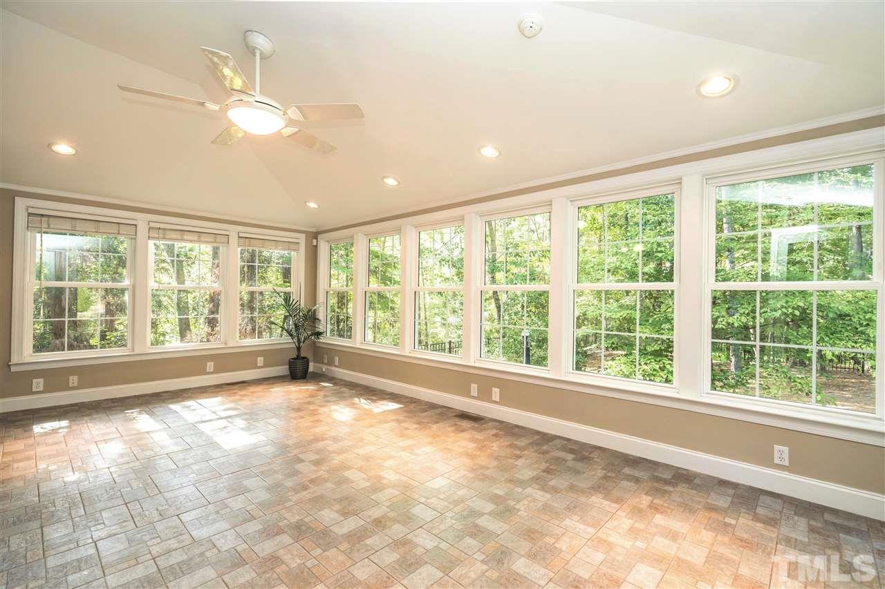 207 Chiselhurst Way Cary, NC 27513 - Photo 9 of 30 Gallery Image 9
