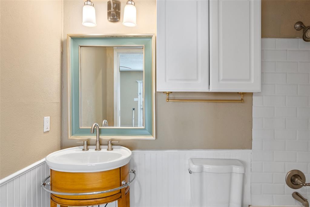 6948 Valhalla Road Fort Worth, TX 76116 - Photo 23 of 36