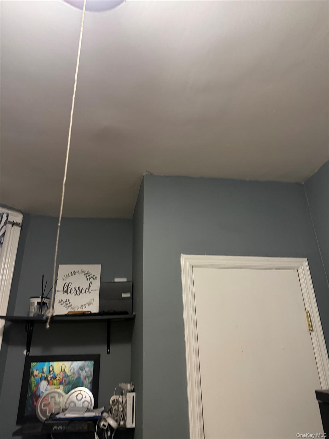 1846 Unionport Road Bronx, NY 10462 - Photo 8 of 29 Gallery Image 8