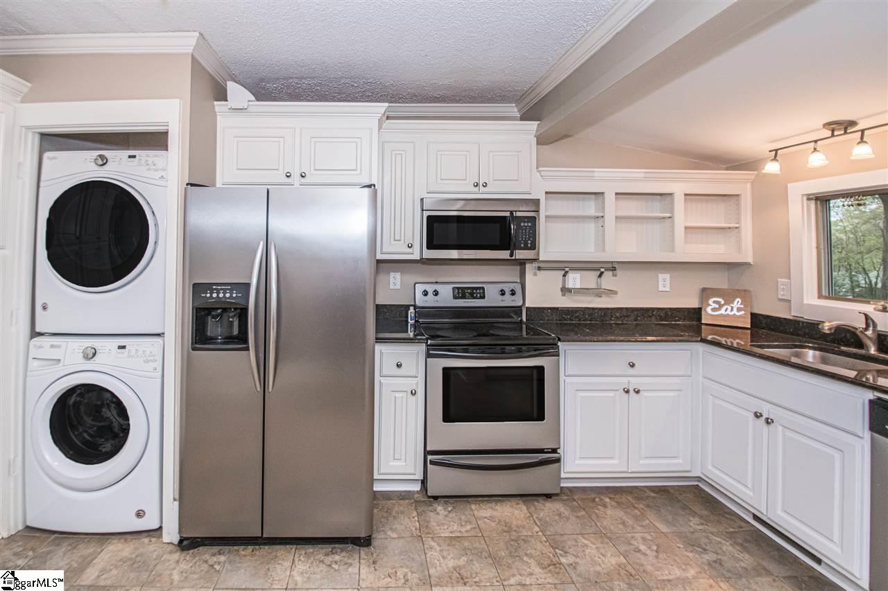 12 Celand Street Greenville, SC 29607 - Photo 5 of 29