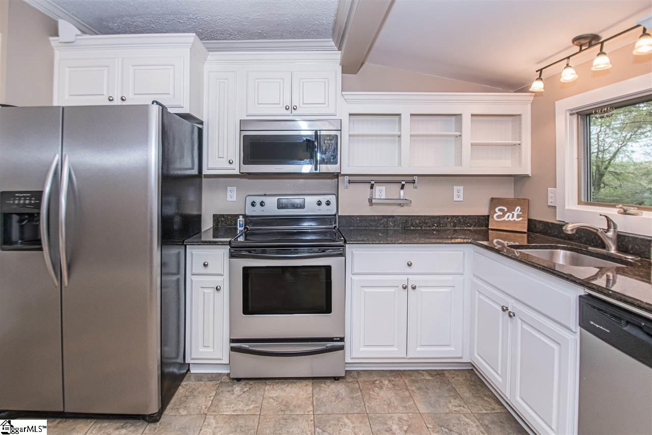 12 Celand Street Greenville, SC 29607 - Photo 6 of 29